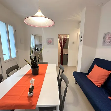 Nora ליגננו סביאדורו